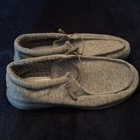 Reef Cushion Coast size 13 Never worn out of the House - Picture 3 of 6